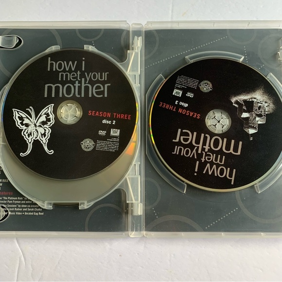 How I Met Your Mother Seasons 1 and 3 DVD sets - Picture 9 of 9